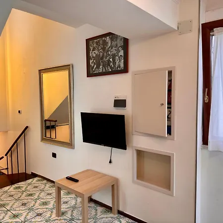 Apartment Mamilu Naples